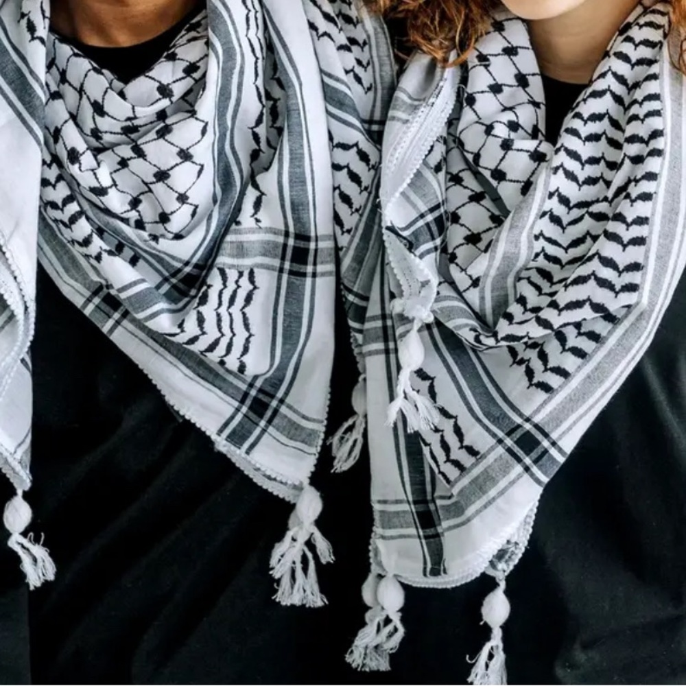 White and black Scarf Palestine kuffyeh High Quality (Palestinian Seller) - Picture 3 of 3